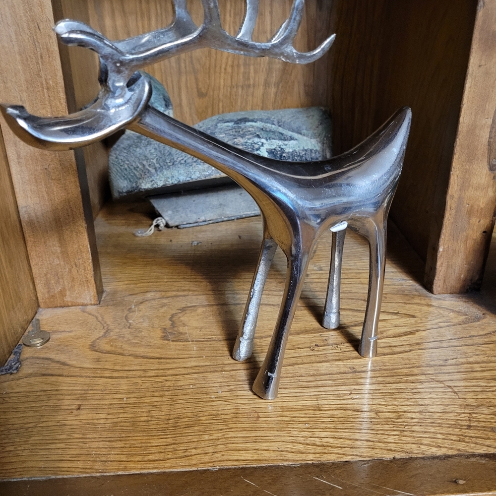 Pewter moose
